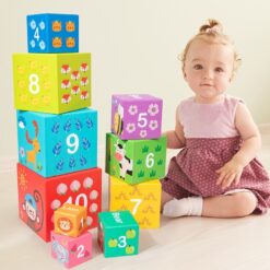 Turn piramida, set 10 cuburi din carton de stivuit