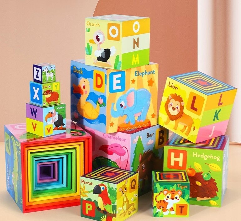 Turn piramida, set 10 cuburi din lemn, 3 ani 08