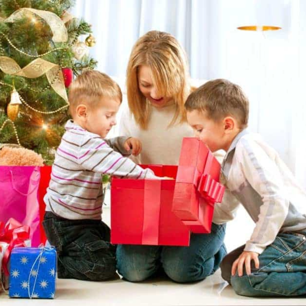 Jucarii si cadouri Craciun