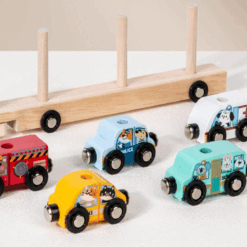 Camion Transportator din lemn cu 6 Vehicule, 3 ani